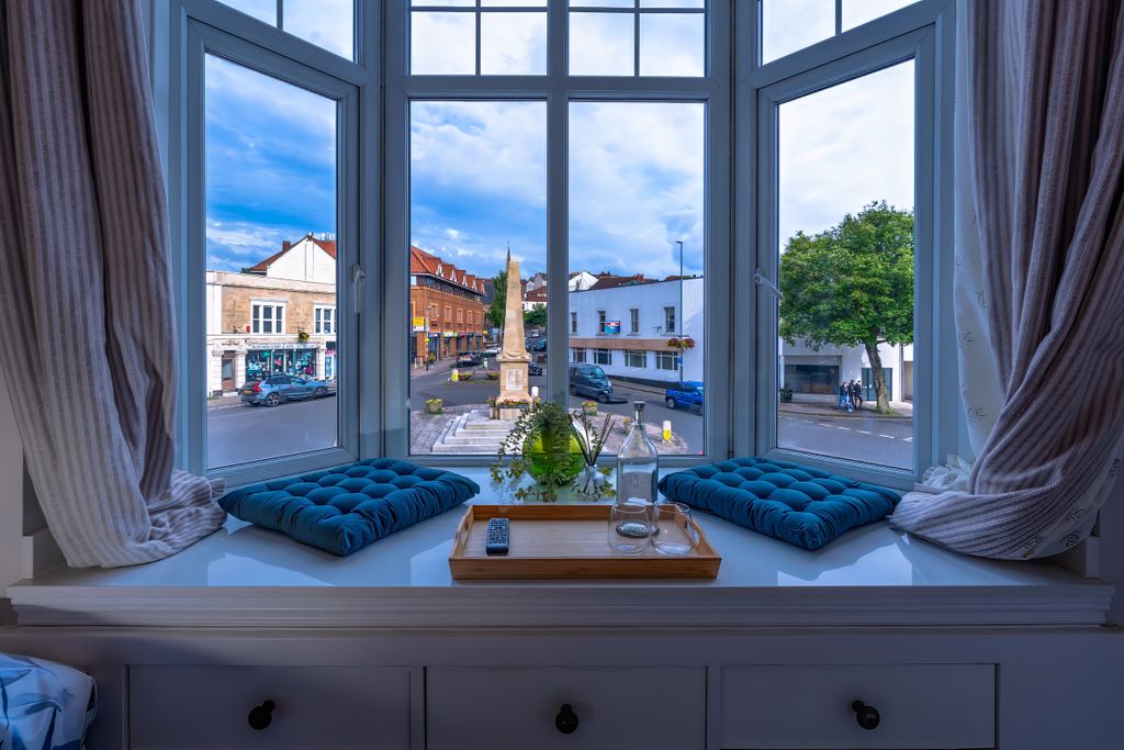 Property photo 1 of 27