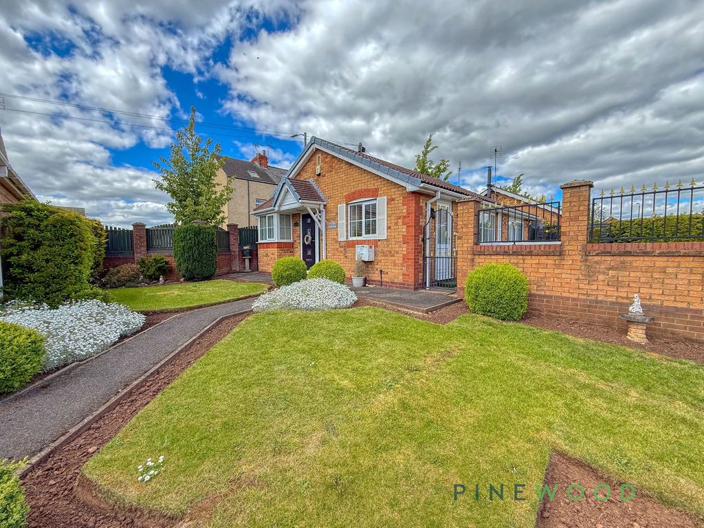 Property photo 1 of 19 Front