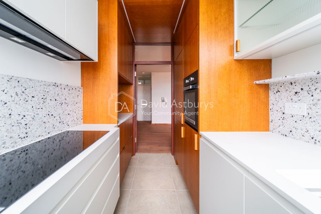 Property photo 2 of 15 Ndb03477