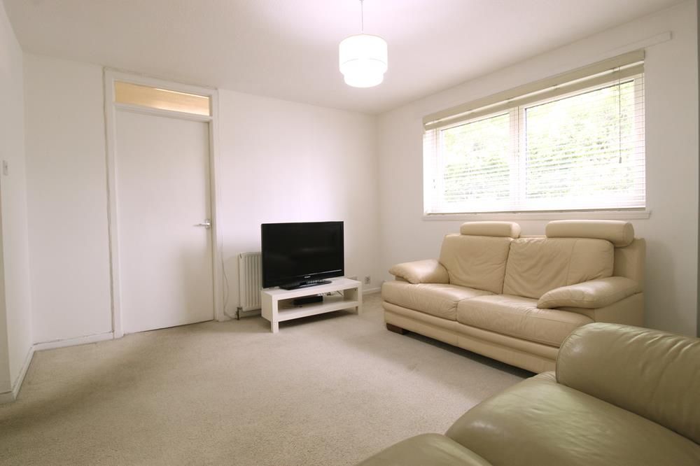 Property photo 2 of 7 Lounge Alt