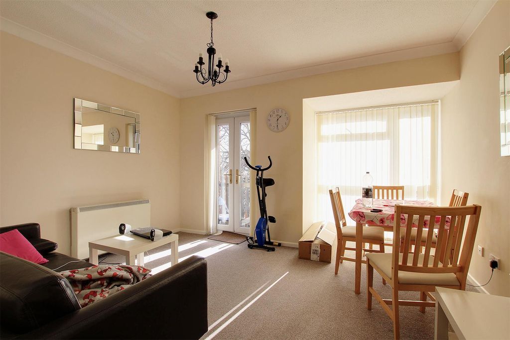 Property photo 2 of 6