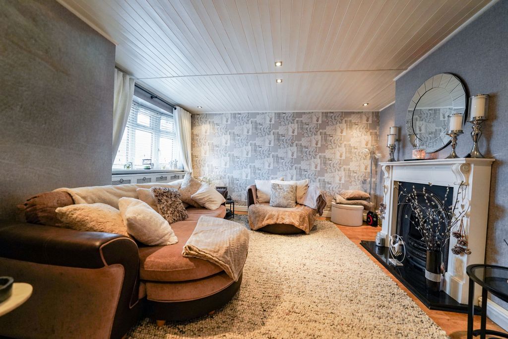 Property photo 2 of 29 Dsc05380