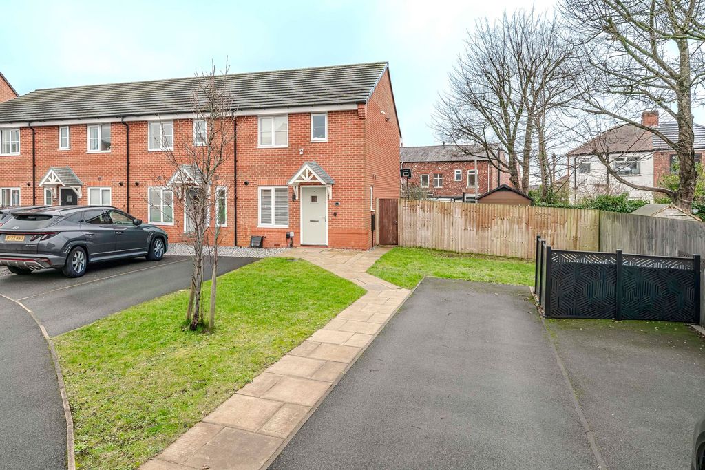 Property photo 1 of 34