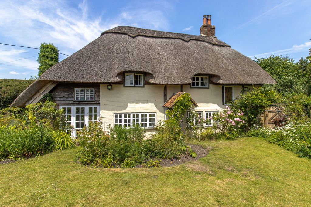 Property photo 1 of 21