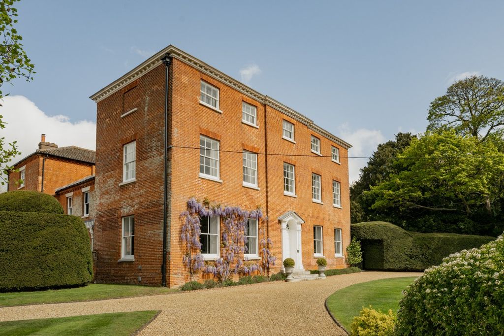 Property photo 1 of 32 Picture No. 10