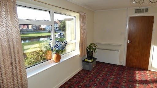 Property photo 3 of 13 Image 2