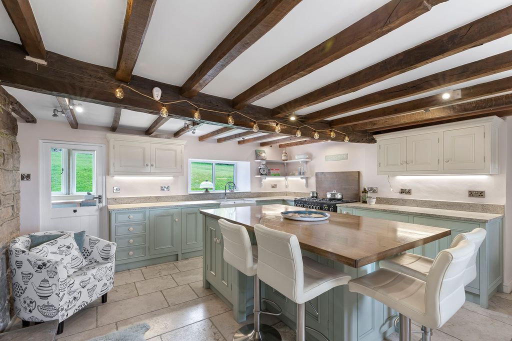 Additional image 4 of 3 bed property for saleOtley Road, Bingley BD16
