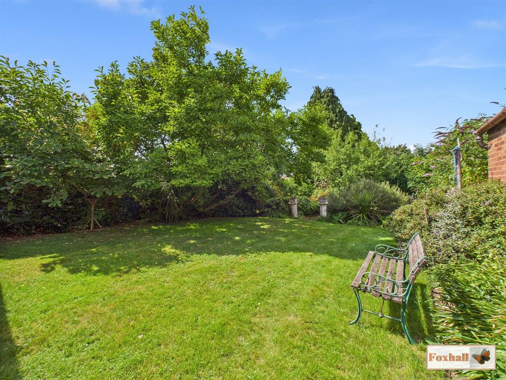 Property photo 2 of 25 Rear Garden