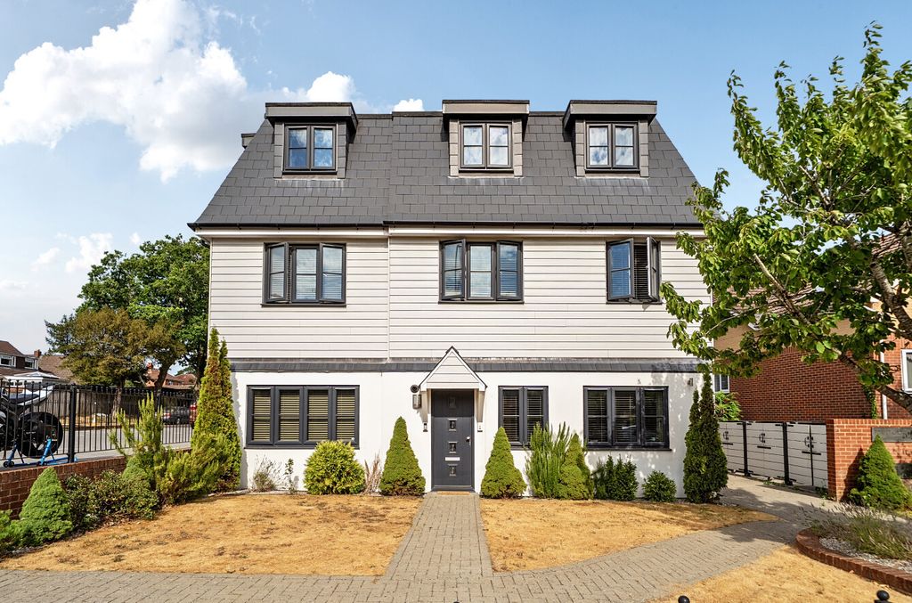 Property photo 1 of 12 1501375-25-6A71Aa...