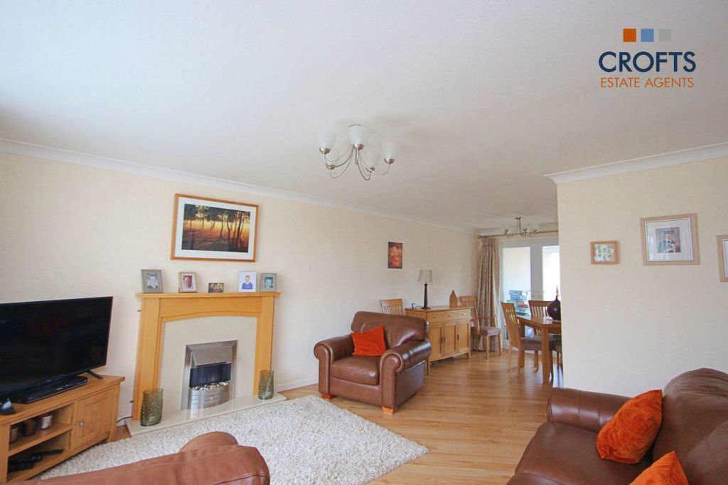 Property photo 2 of 12 Lounge-Diner