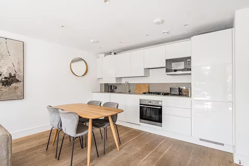 Property photo 2 of 19 Helliwell &amp; Co.