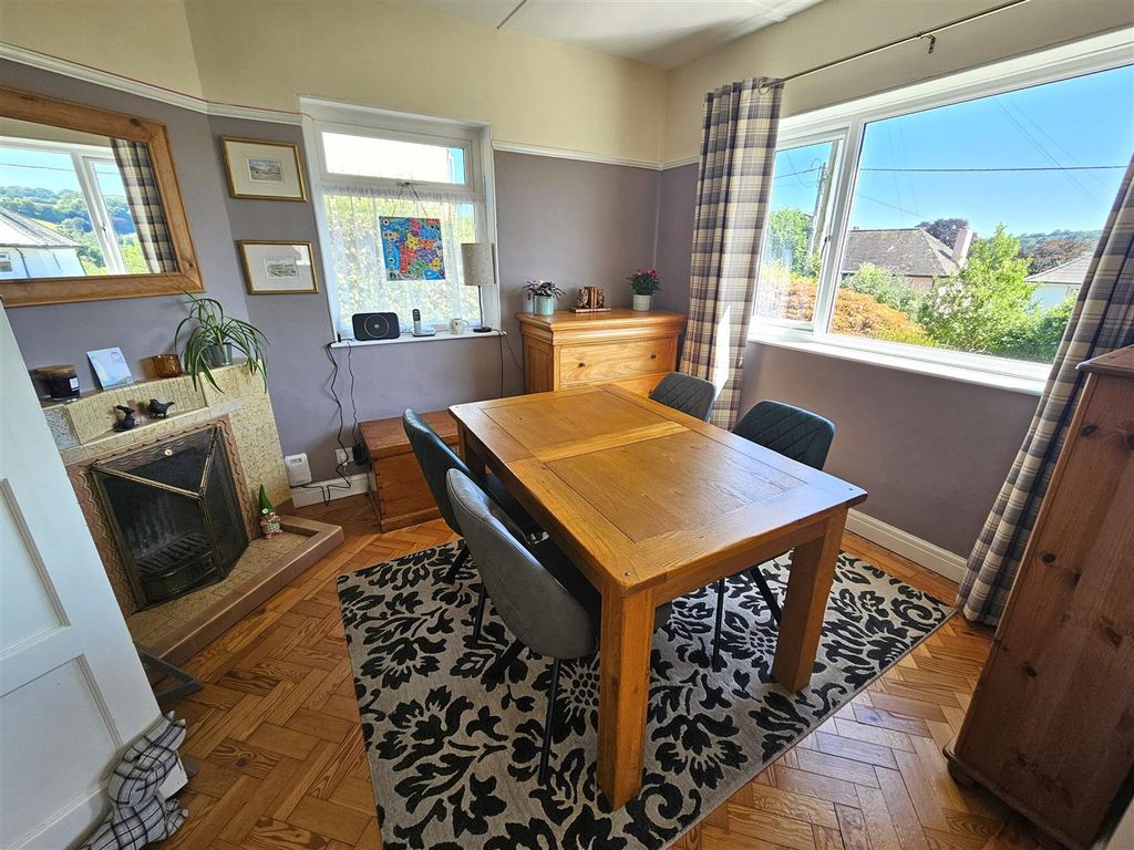 Property photo 2 of 22 Dining Room.Jpg