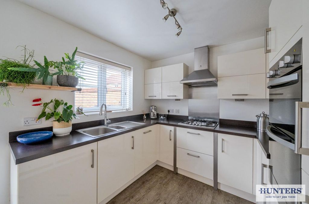 Property photo 2 of 26 713623Cf-d9Bb-4569-Ab9F-E1Bbfcf9Ceb7.Jpg