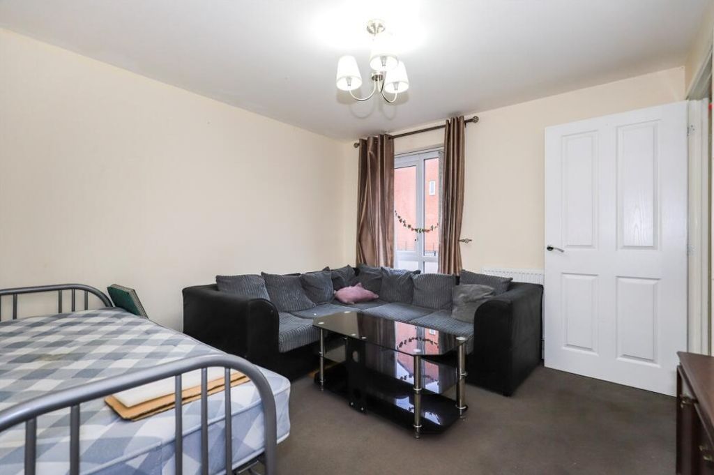 Property photo 3 of 16 3