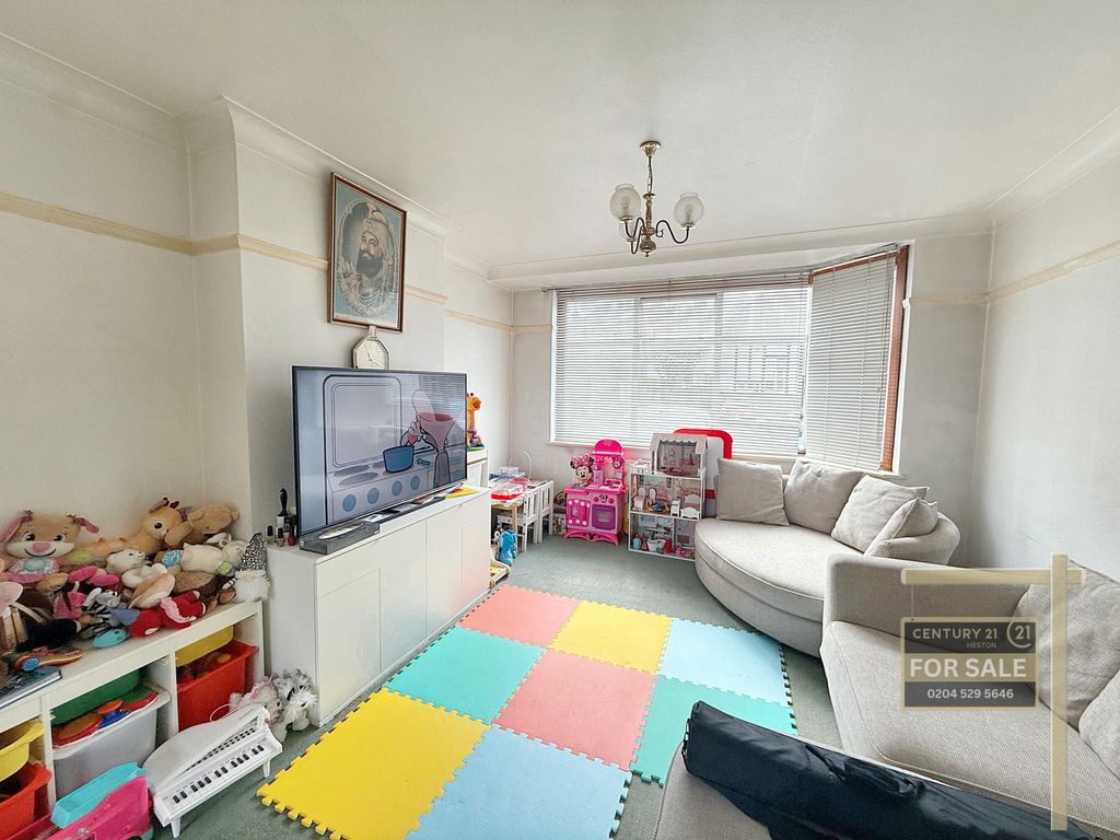 Property photo 3 of 15