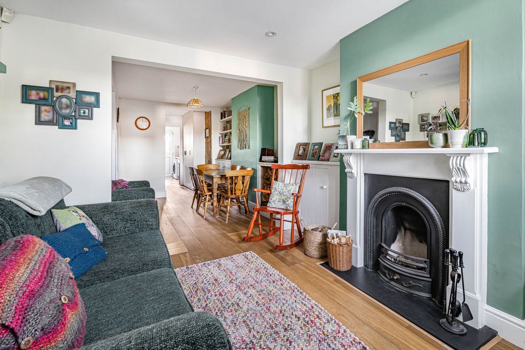 Property photo 3 of 13 Photograph 17