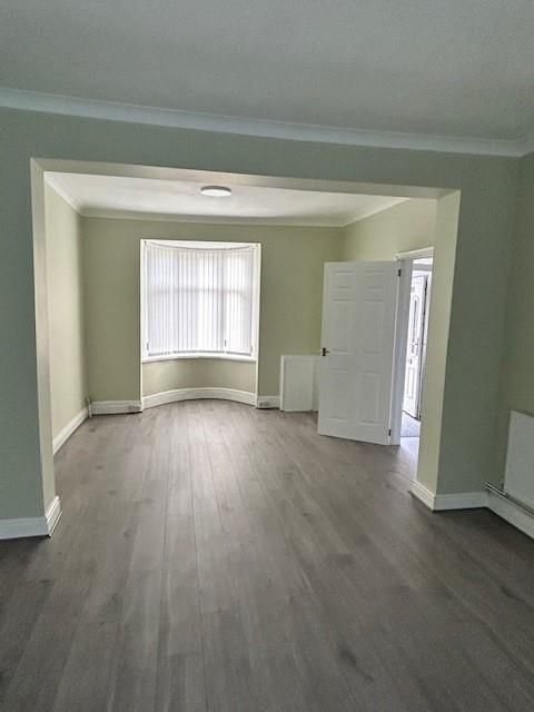 Property photo 2 of 11 Lounge 1.Jpg