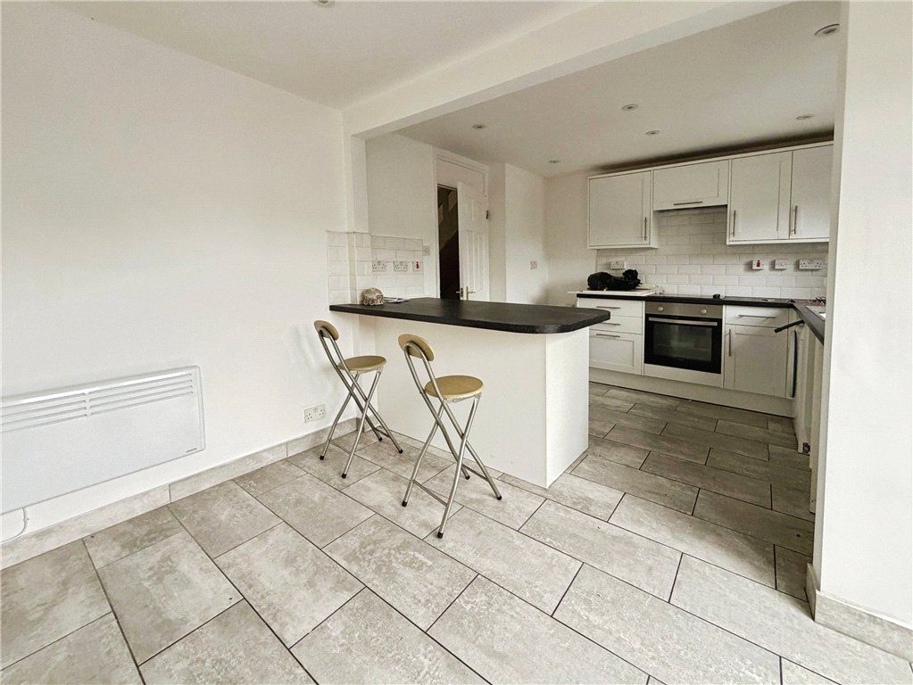 Property photo 2 of 7 Picture No. 16