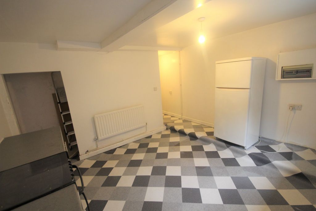 Property photo 2 of 4