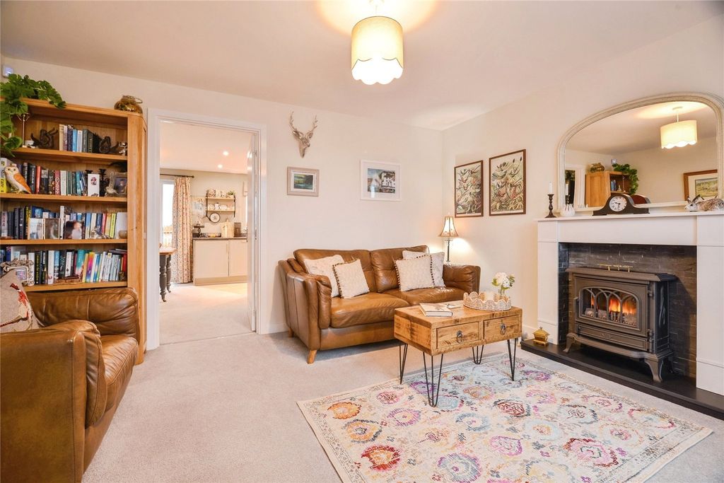 Property photo 3 of 25 Picture No. 15