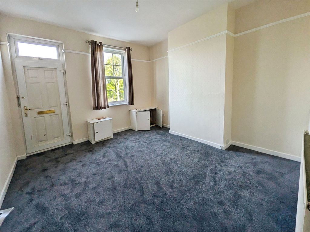 Property photo 2 of 10 Living Room