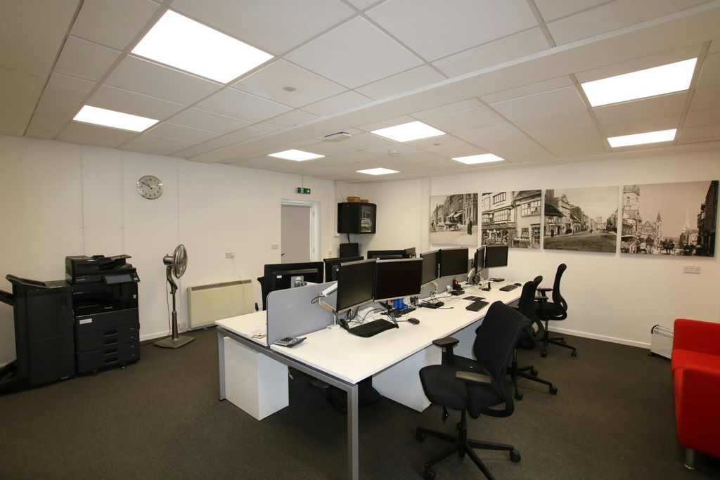 Property photo 2 of 6 Img_4252.Jpg