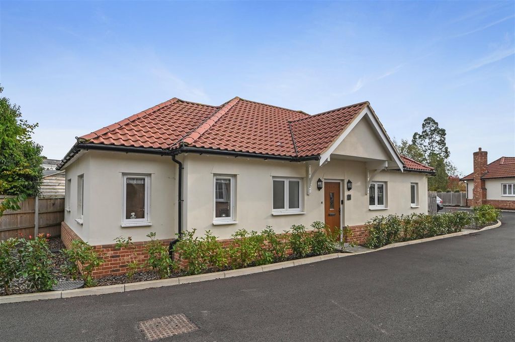 Property photo 1 of 15 Front