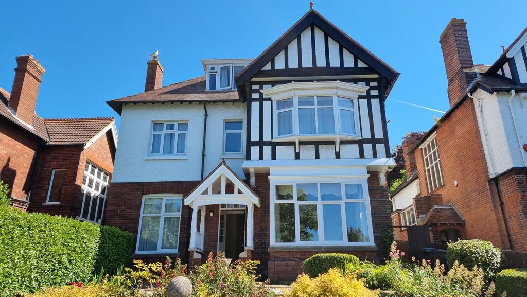 Property photo 1 of 51