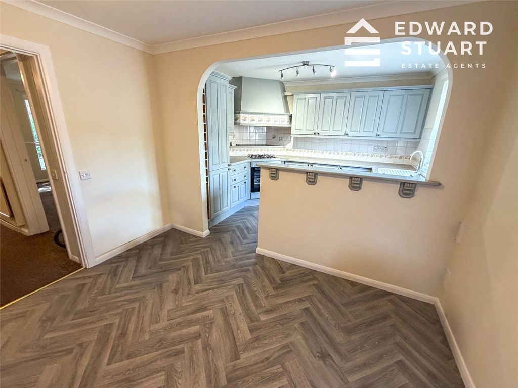Property photo 2 of 11 Picture No. 12