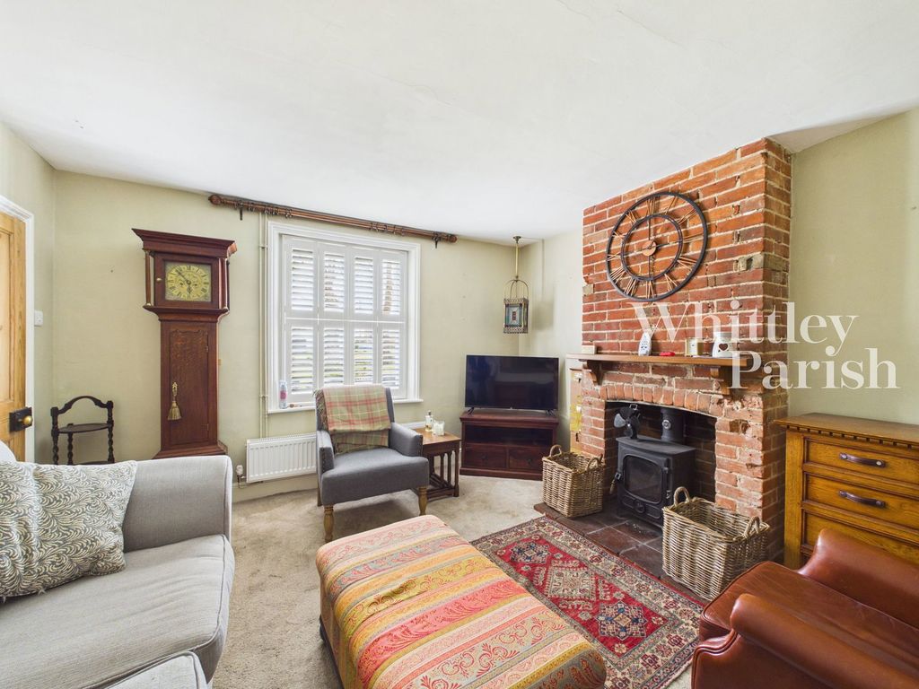 Property photo 2 of 24