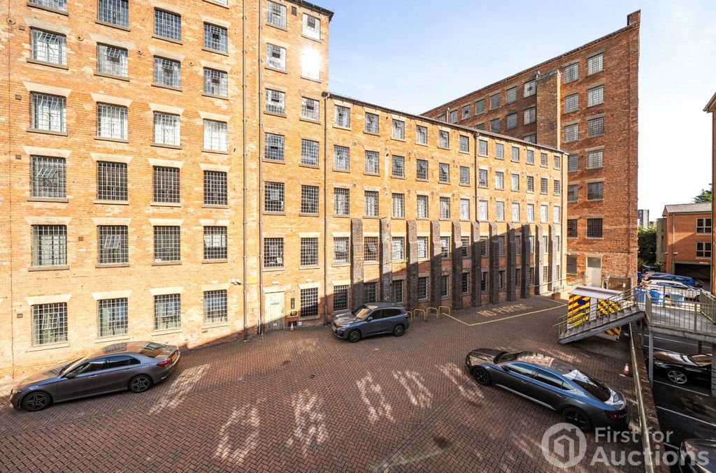 Property photo 1 of 13 1