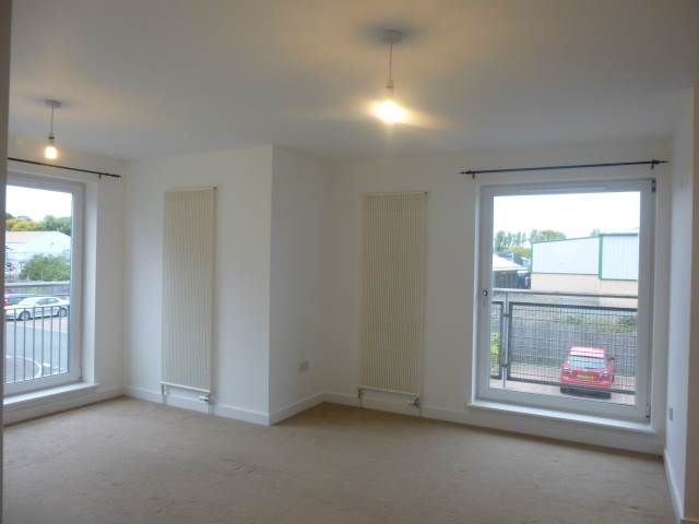 Property photo 2 of 7 Living Room