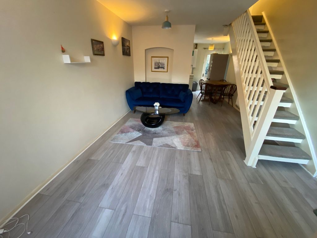 Property photo 1 of 9 Living Room