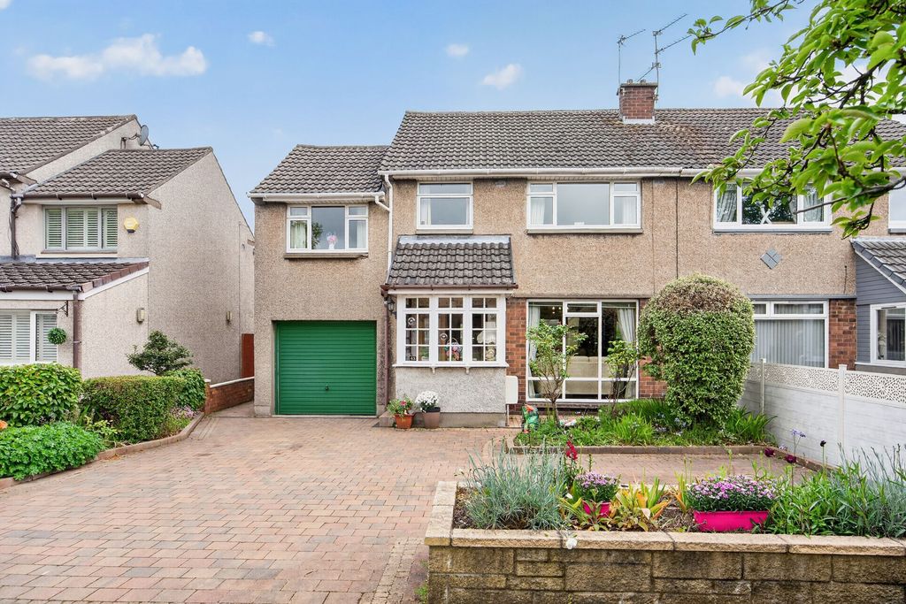 Property photo 1 of 30