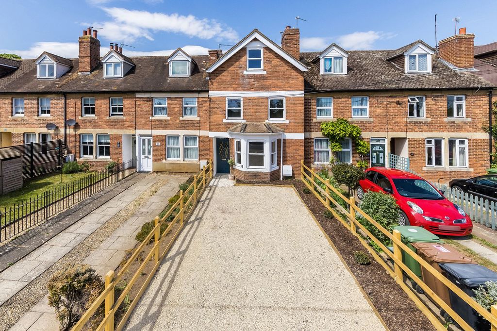 Property photo 1 of 29