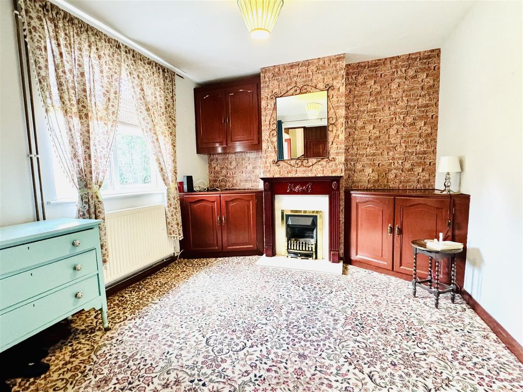 Property photo 3 of 15 Dining Room: