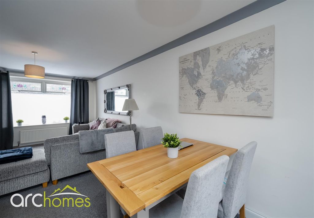 Property photo 3 of 28 Dsc09645-Edit.Jpg