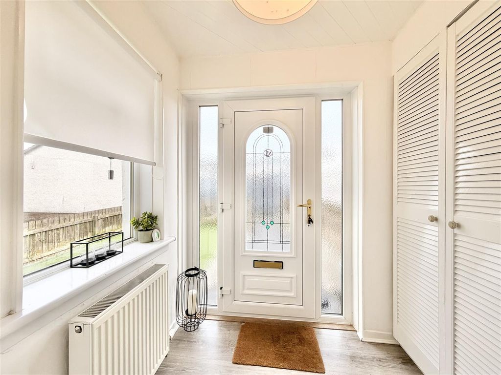 Property photo 3 of 19 Hallway