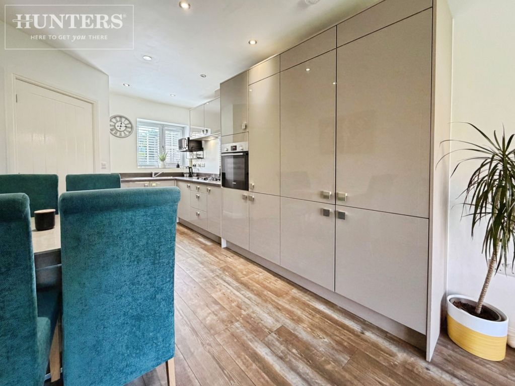 Property photo 2 of 27 Pbox-Img.Jpg