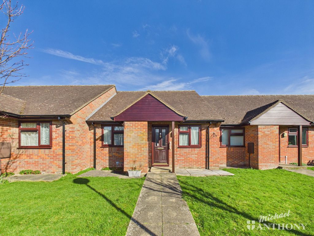 Property photo 1 of 16 Cam03852G0-Pr0568-Still011