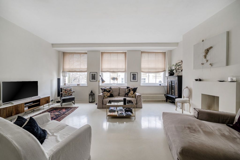 Property photo 3 of 18 Picture No. 42