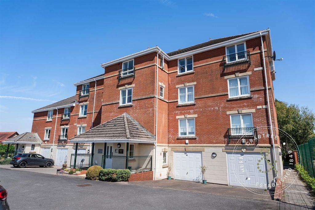 Property photo 1 of 24 Petherton Mews -37.Jpg