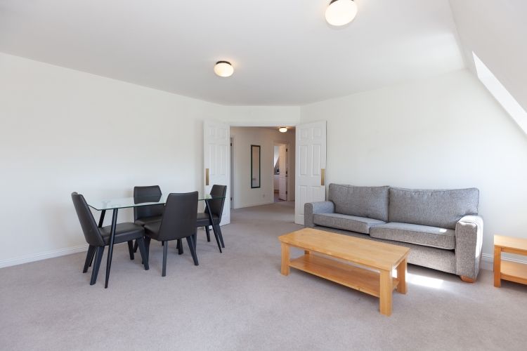 Property photo 3 of 8 220643