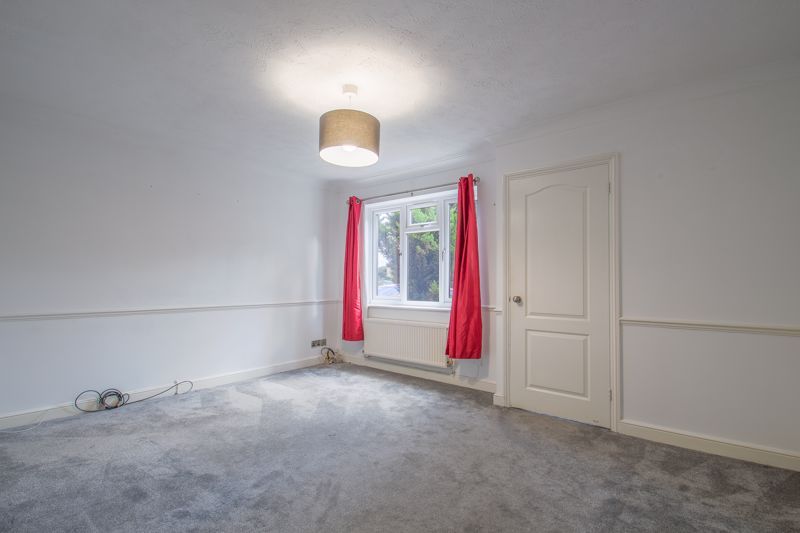 Property photo 2 of 13 Photo 11
