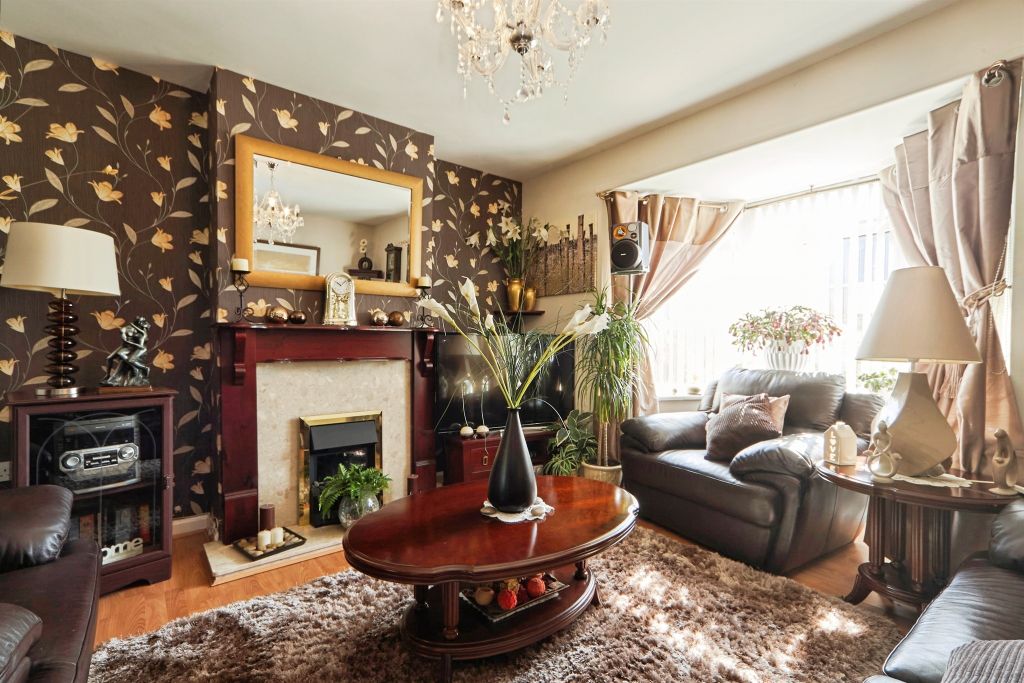 Property photo 2 of 19