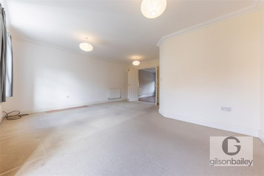 Property photo 3 of 30 Gb-19.Jpg