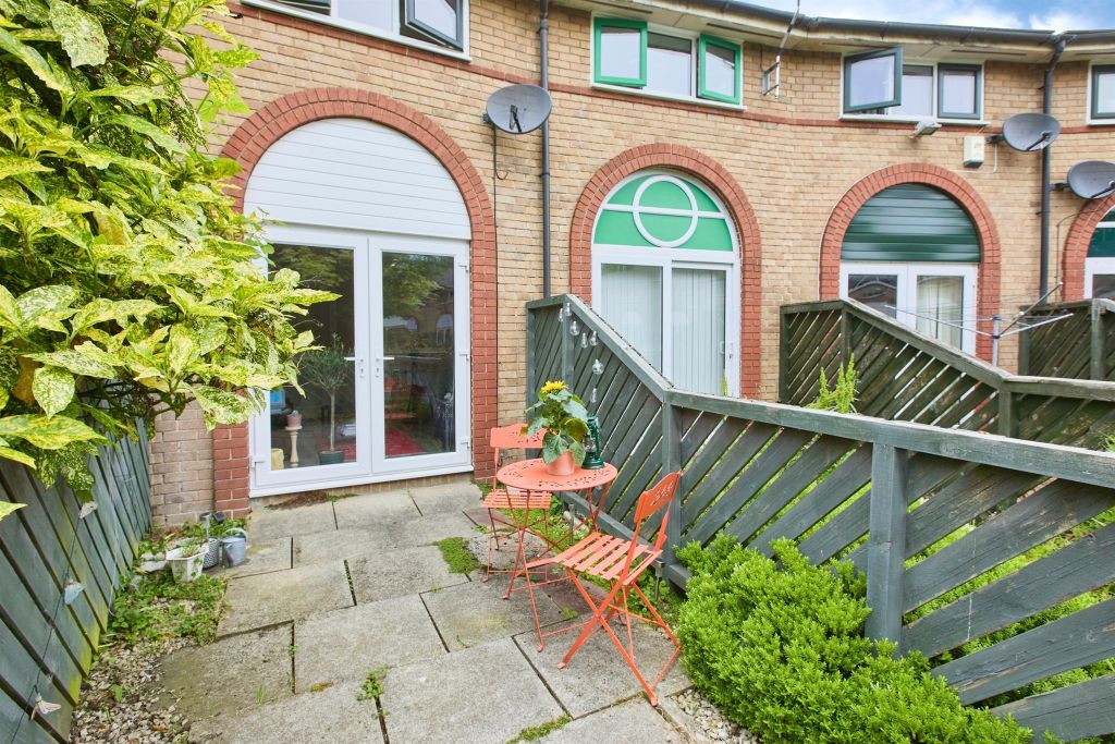 Property photo 2 of 10
