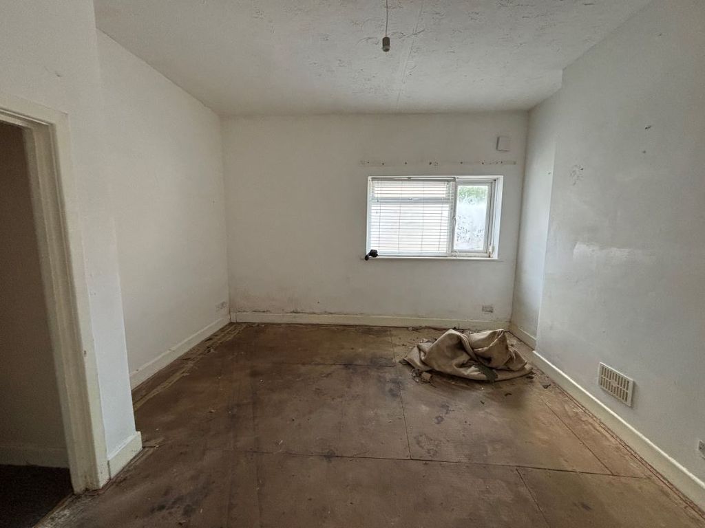 Property photo 3 of 10 Image 3