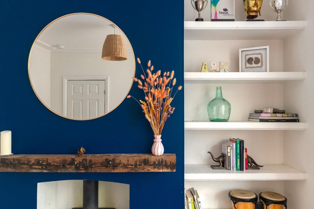 Property photo 3 of 37 1S1Rvp - Living Room A.Jpg