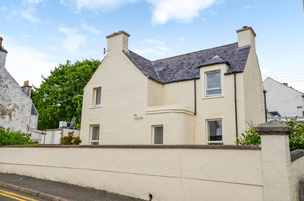 Property photo 1 of 41